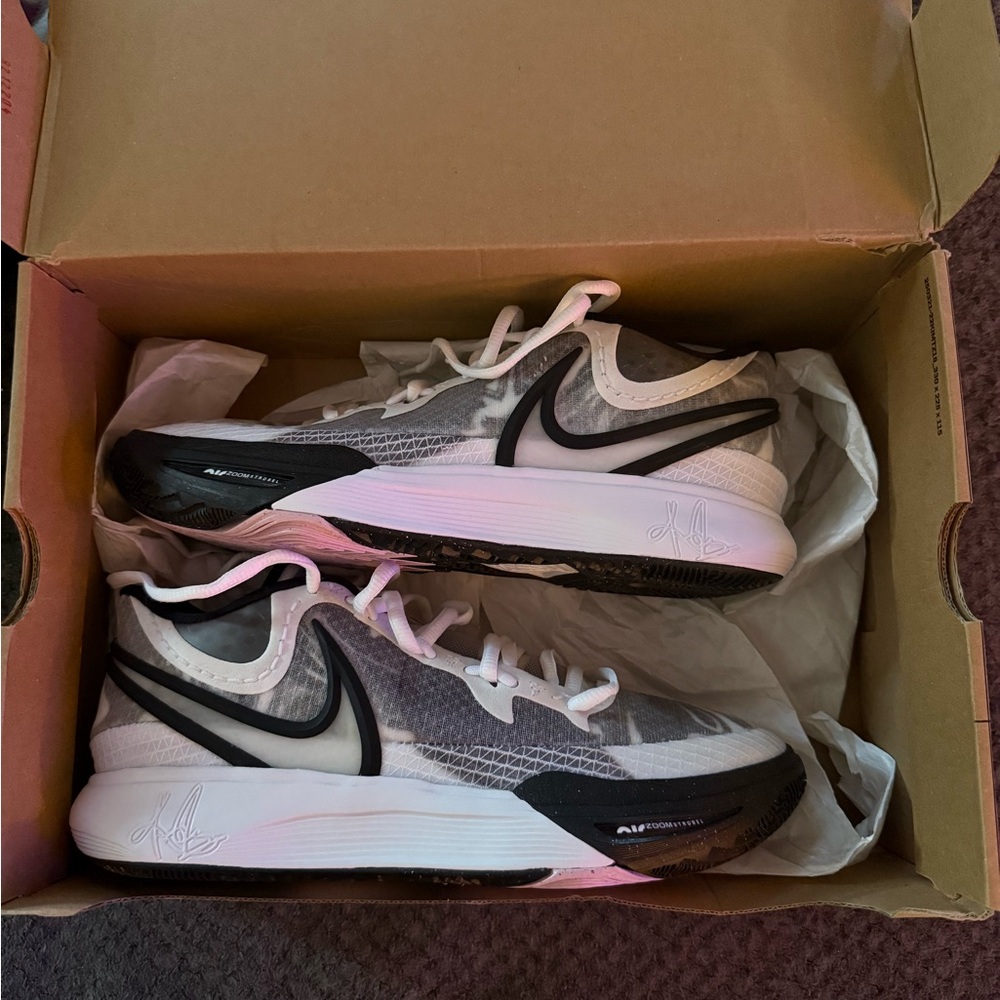 Nike Kyrie Irving Basketball Shoes